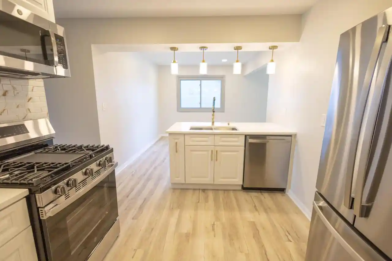 Photo 1 of Single family home for sale at 1020 Carrington Ave, South Milwaukee, WI 53172 | MLS# 1985721 | Listing updated on 2026-10-22