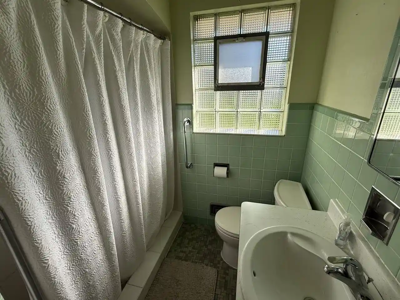 Photo 3 of Single family home for sale at 5443 W Hayes Ave, Milwaukee, WI 53219 | MLS# 1985732 | Listing updated on 2026-10-22