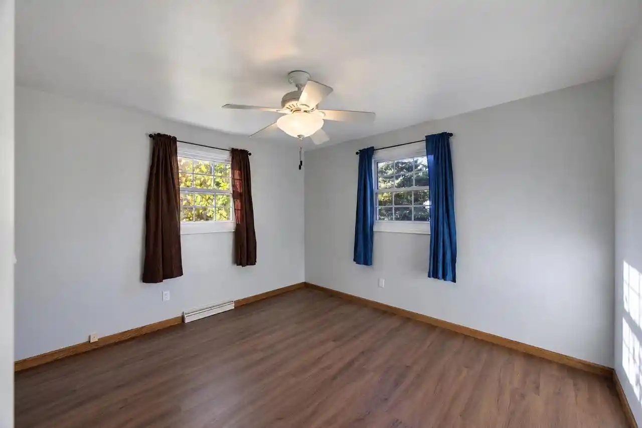 Photo 3 of Single family home for sale at 1938 Mulberry Ln, Green Bay, WI 54304 | MLS# 50334746 | Listing updated on 2026-10-22