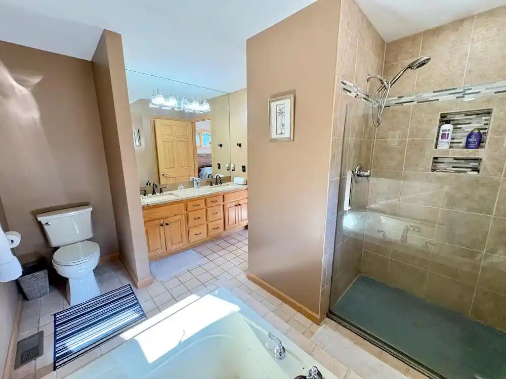 Photo 1 of Single family home for sale at 41 Congress St, Williams Bay, WI 53191 | MLS# 1985746 | Listing updated on 2026-10-22