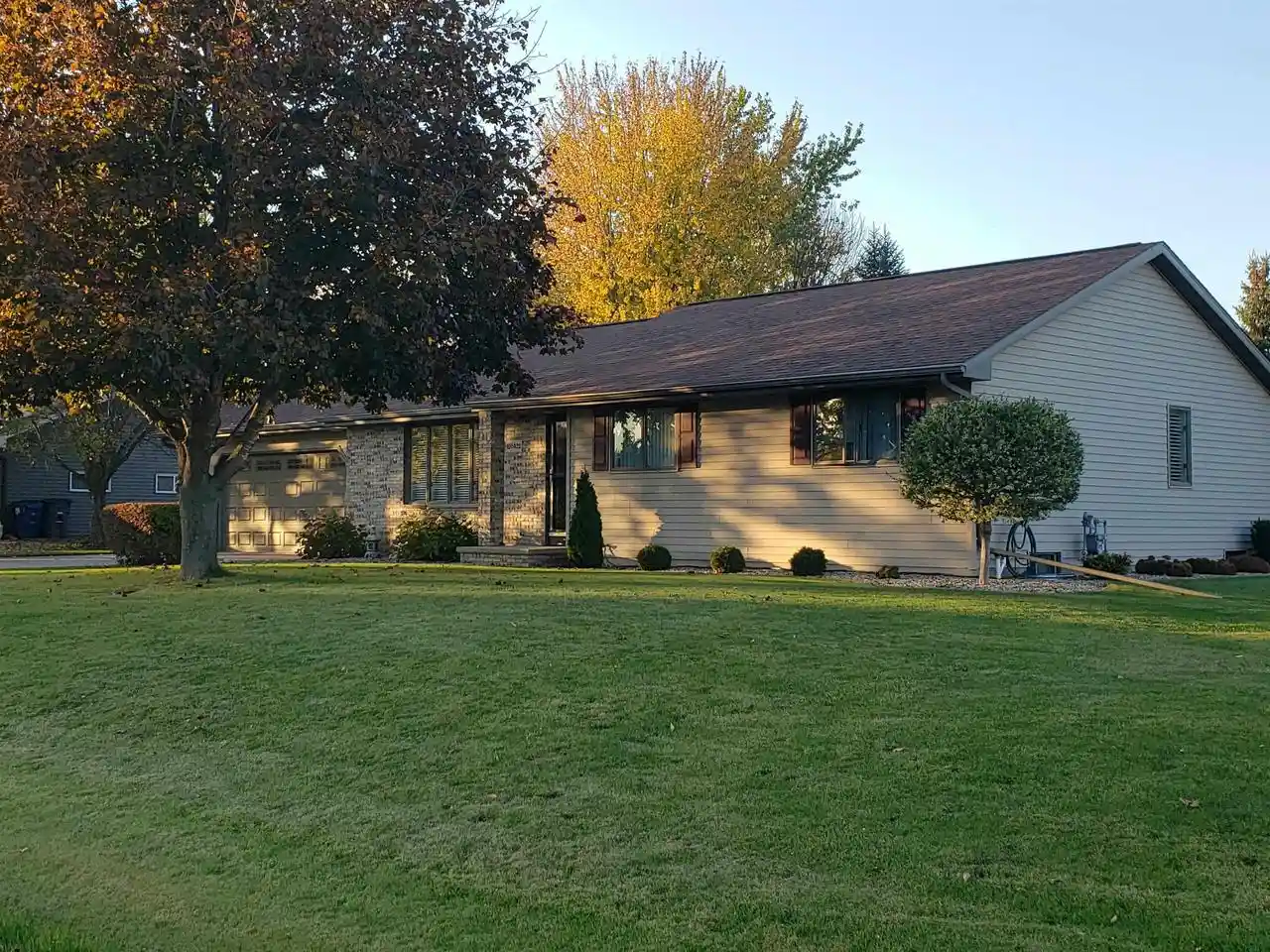 Single family home for sale at W6422 Lilac Ln, Greenville, WI 54942 | MLS# 50334737