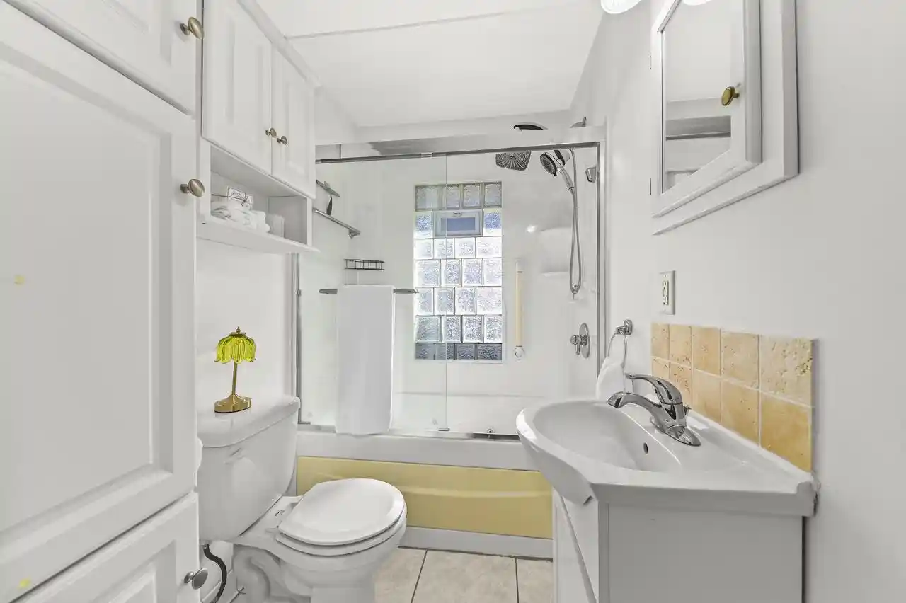 Photo 4 of Single family home for sale at 505 W Waterford Ave, Milwaukee, WI 53207 | MLS# 1985749 | Listing updated on 2026-10-22