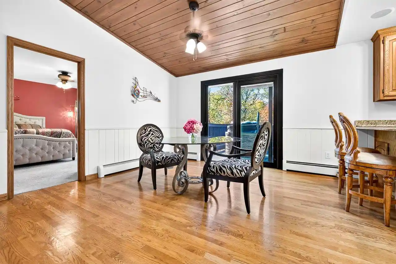 Photo 4 of Single family home for sale at 106 Edgewood Ln, Combined Locks, WI 54113 | MLS# 50334754 | Listing updated on 2026-10-27