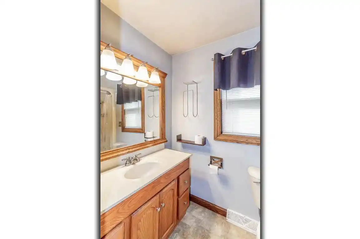 Photo 4 of Single family home for sale at W7773 East St, Shiocton, WI 54170 | MLS# 50334755 | Listing updated on 2026-10-26