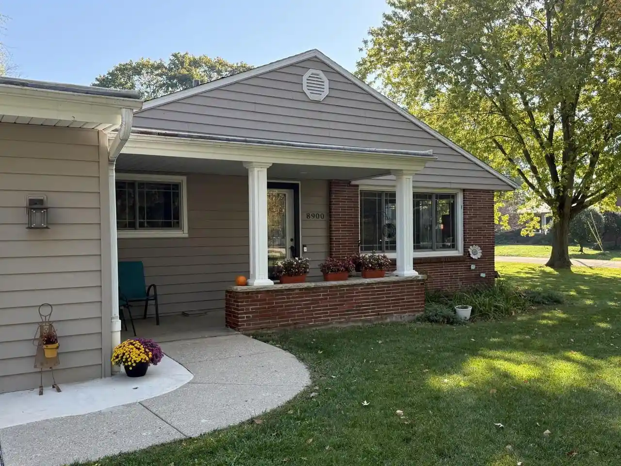 Photo 1 of Single family home for sale at 8900 N Greenvale Rd, Milwaukee, WI 53217 | MLS# 1985750 | Listing updated on 2026-10-24