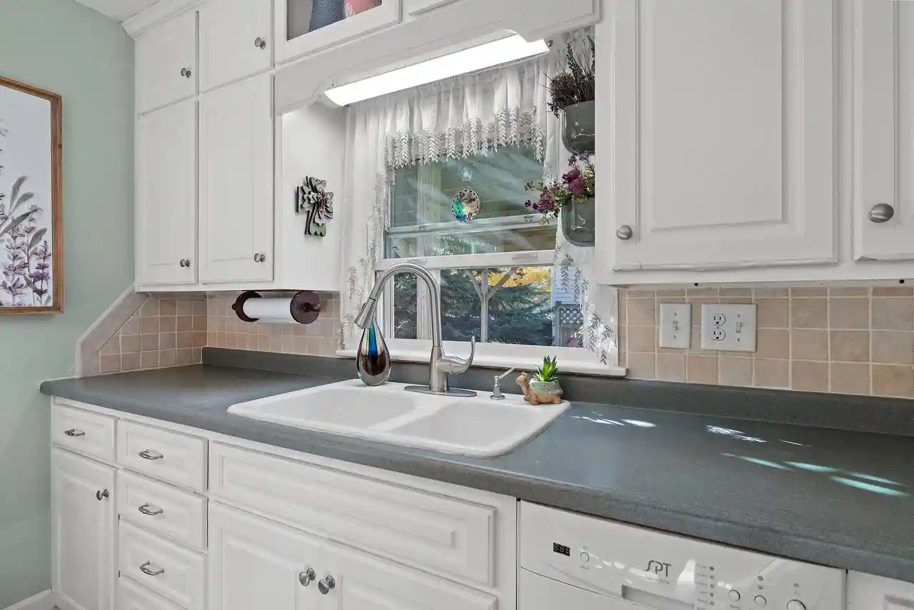 Photo 2 of Single family home for sale at 2103 E Shore Dr, Green Bay, WI 54302 | MLS# 50334765 | Listing updated on 2026-10-25