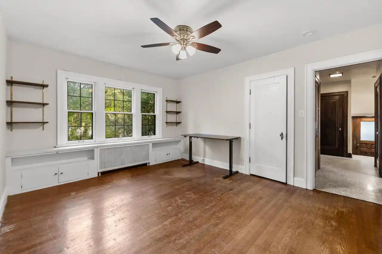 Photo 3 of Single family home for sale at 304 W Jackson St, Port Washington, WI 53074 | MLS# 1985755 | Listing updated on 2026-10-26