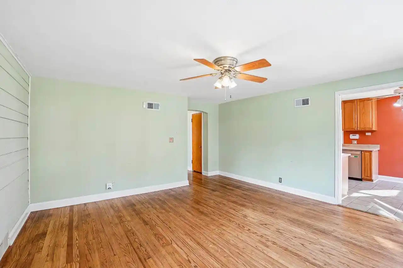 Photo 1 of Single family home for sale at 4605 Schofield St, Monona, WI 53716 | MLS# 2035156 | Listing updated on 2026-10-22