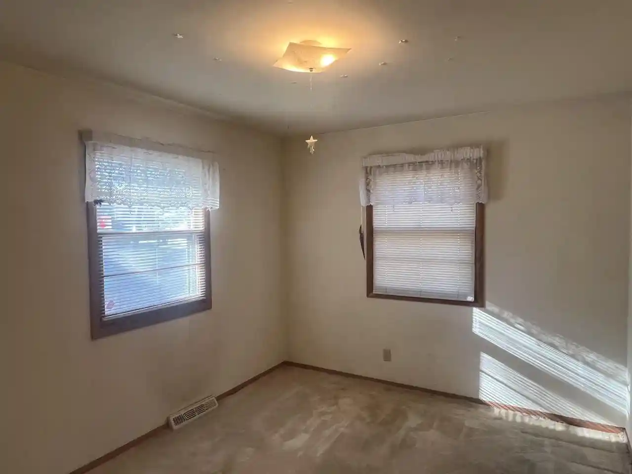 Photo 1 of Single family home for sale at 4618 Fuller St, Weston, WI 54476 | MLS# 22605268 | Listing updated on 2026-10-26