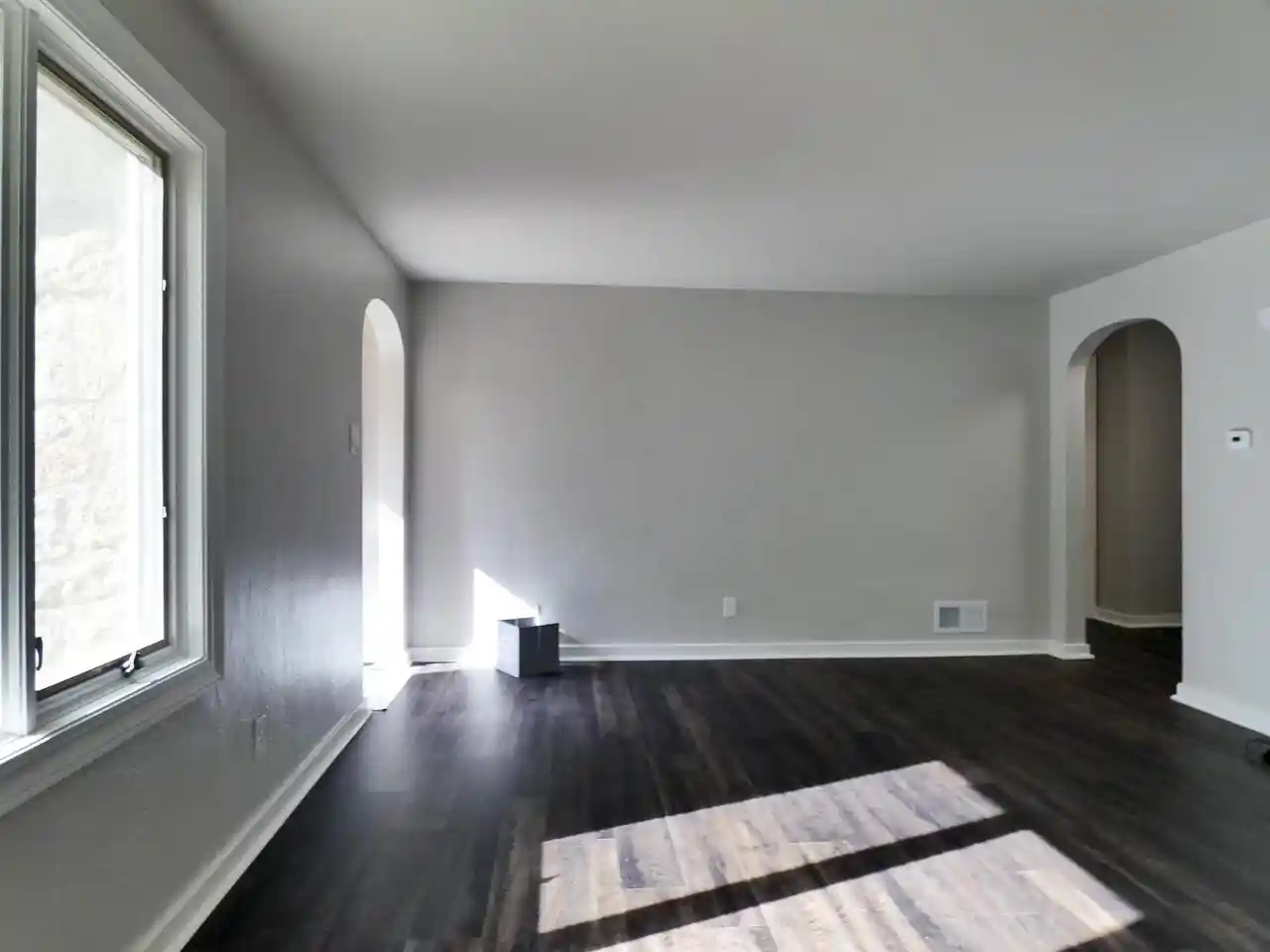 Photo 4 of Single family home for sale at 1337 Grignon St, Green Bay, WI 54301 | MLS# 50334770 | Listing updated on 2026-10-22