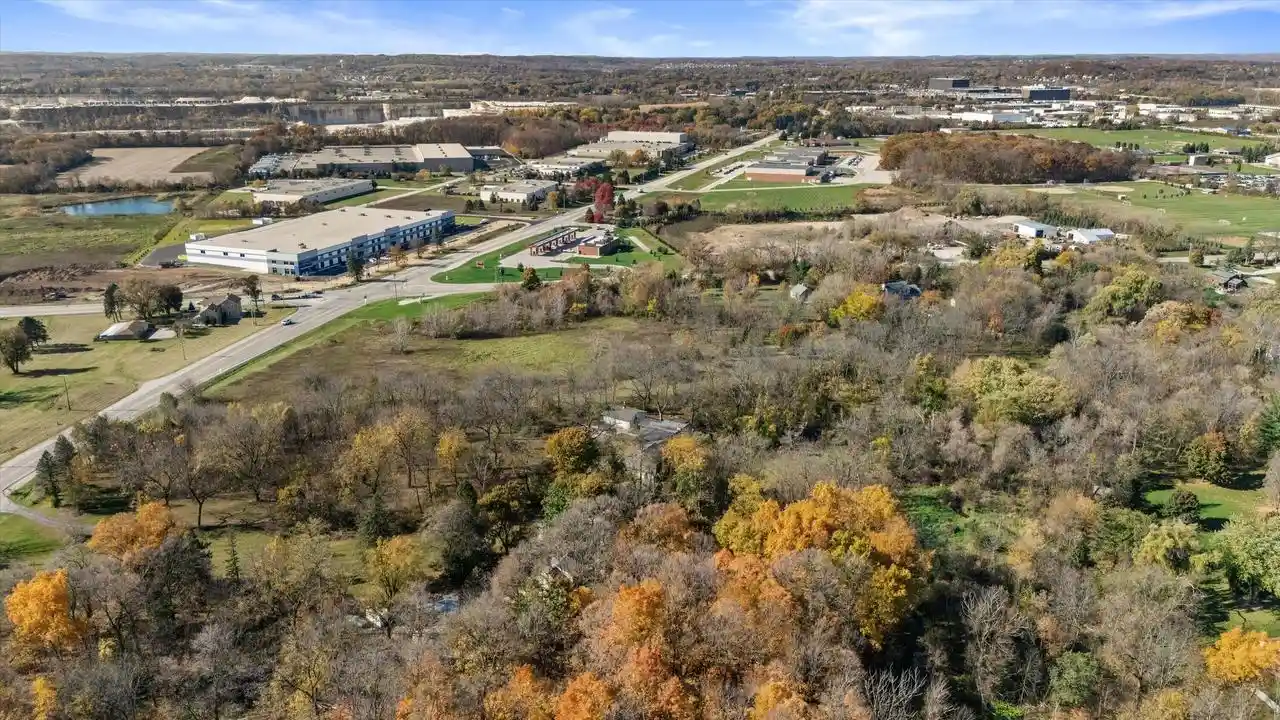 Photo 3 of Single family home for sale at N56w21758 Silver Spring Dr, Menomonee Falls, WI 53051 | MLS# 1985789 | Listing updated on 2026-10-29
