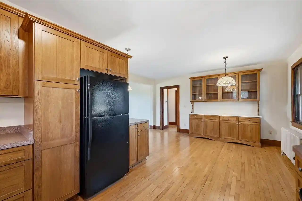 Photo 4 of Single family home for sale at 9731 W Highland Rd, Mequon, WI 53097 | MLS# 1985796 | Listing updated on 2026-10-23