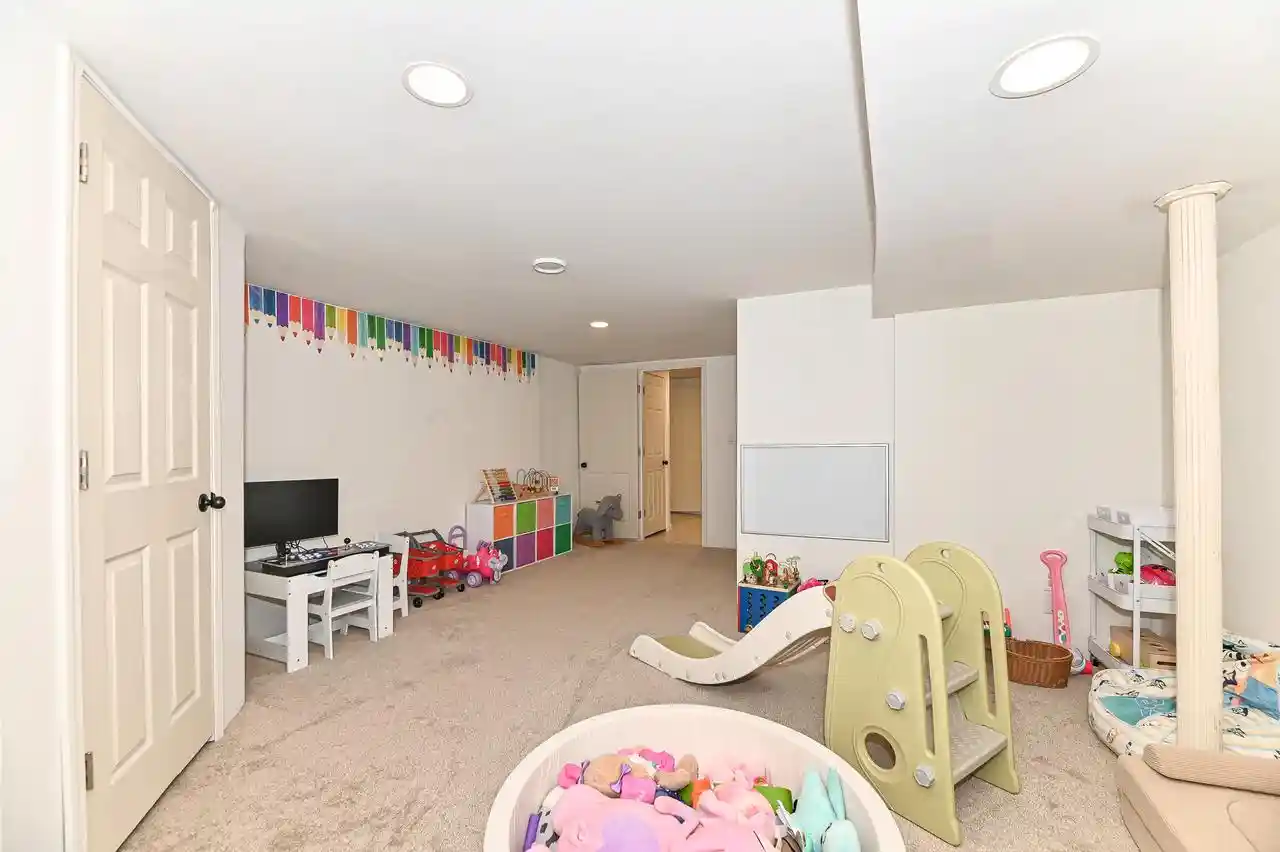 Photo 2 of Single family home for sale at 3419 W Parnell Ave, Milwaukee, WI 53221 | MLS# 1985803 | Listing updated on 2026-10-23