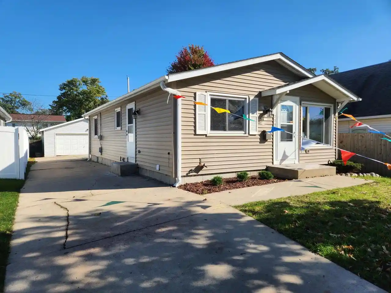 Photo 1 of Single family home for sale at 7721 Pershing Blvd, Kenosha, WI 53142 | MLS# 1985813 | Listing updated on 2026-10-22