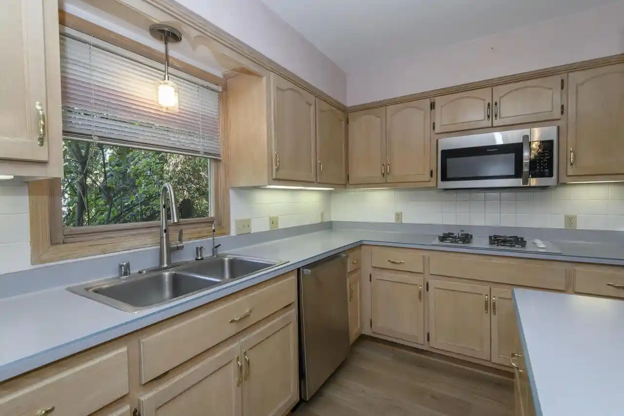 Photo 2 of Single family home for sale at 930 W Laramie Ln, Milwaukee, WI 53217 | MLS# 1985816 | Listing updated on 2026-10-23