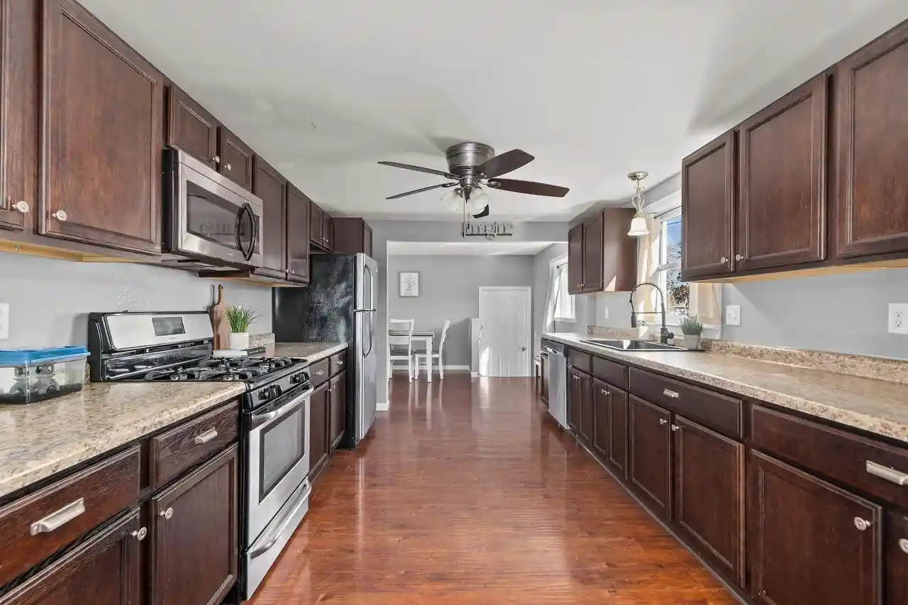 Photo 1 of Single family home for sale at 1930 E College Ave, Appleton, WI 54915 | MLS# 50334785 | Listing updated on 2026-10-24