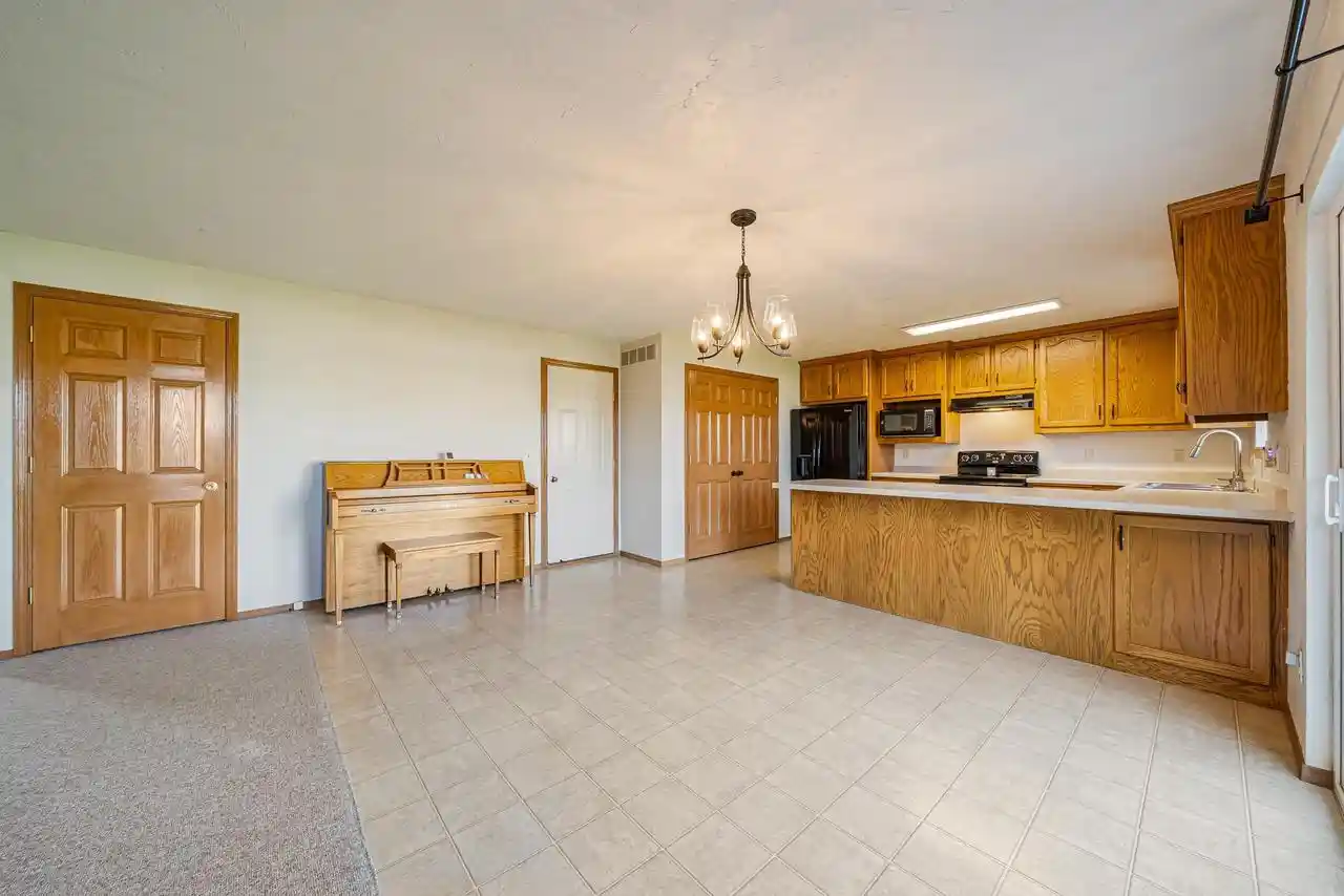 Photo 1 of Single family home for sale at N9684 Hopfensperger Rd, Appleton, WI 54915 | MLS# 50334802 | Listing updated on 2026-10-23