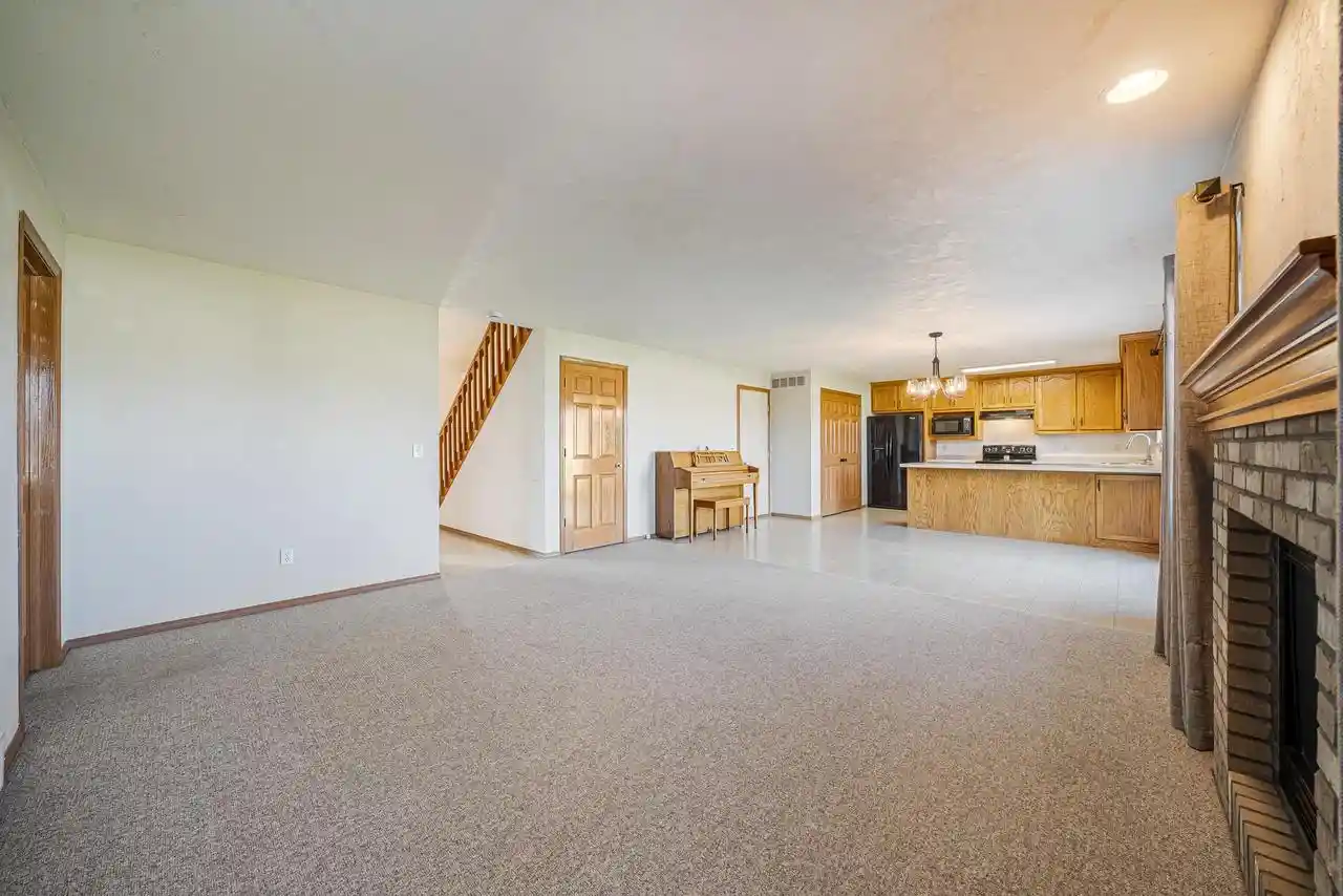 Photo 3 of Single family home for sale at N9684 Hopfensperger Rd, Appleton, WI 54915 | MLS# 50334802 | Listing updated on 2026-10-23