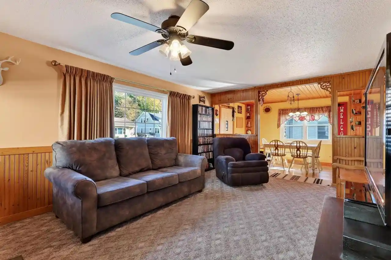 Photo 3 of Single family home for sale at 221 16th Avenue N, Wisconsin Rapids, WI 54495 | MLS# 22605282 | Listing updated on 2026-10-26