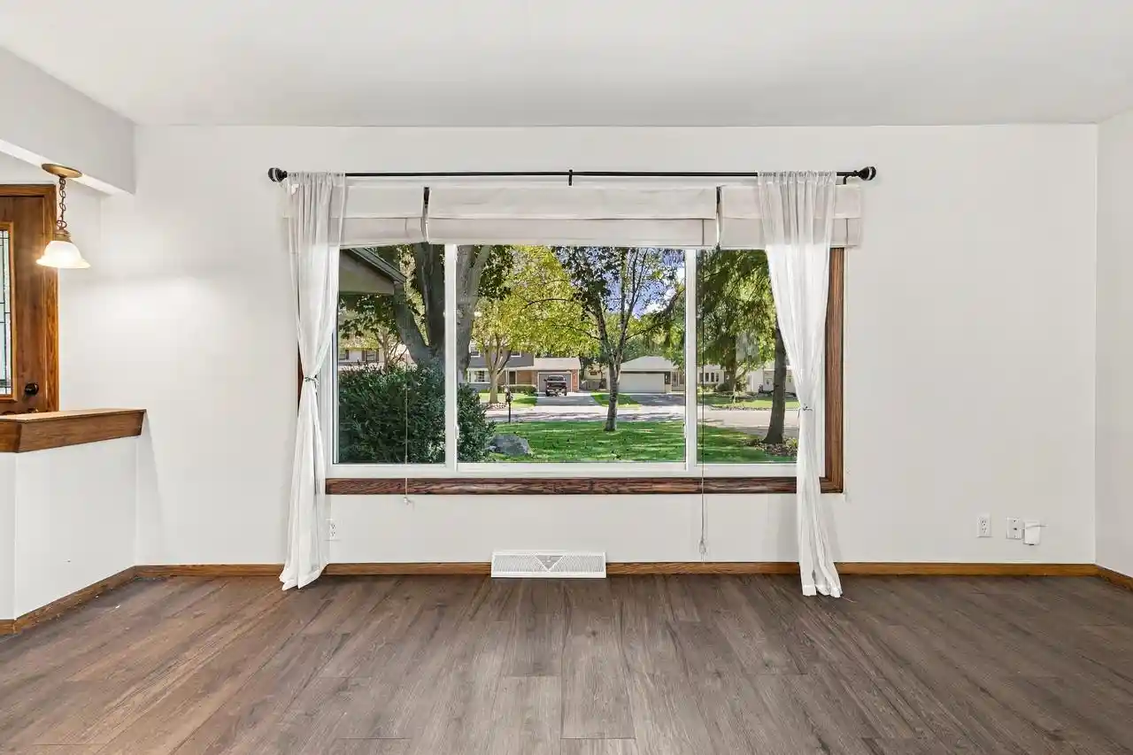 Photo 1 of Single family home for sale at 2904 17th Avenue, South Milwaukee, WI 53172 | MLS# 1985844 | Listing updated on 2026-10-25