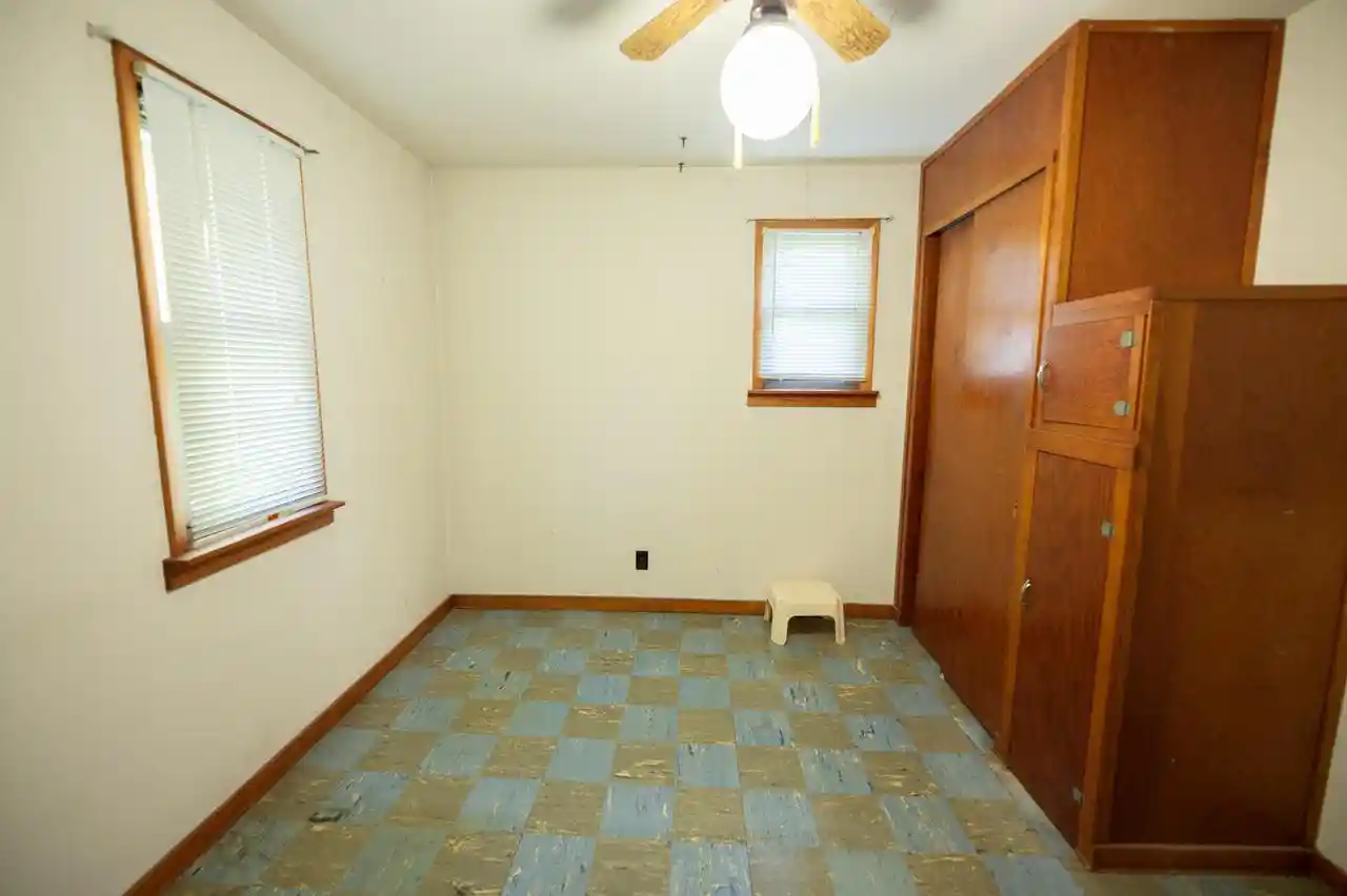 Photo 3 of Sale Pending at 3828 S 40th Street, Milwaukee, WI 53221 | MLS# 1985853 | Listing updated on 2026-10-24