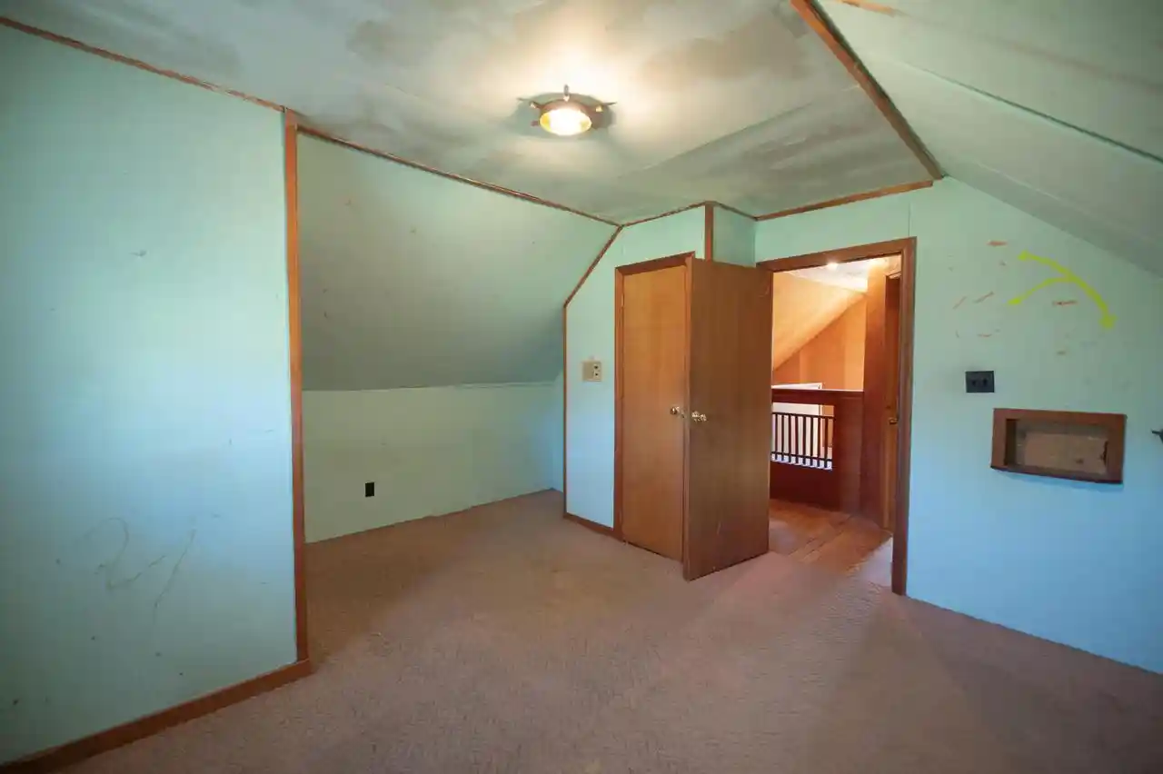 Photo 3 of Sale Pending at 3828 S 40th Street, Milwaukee, WI 53221 | MLS# 1985853 | Listing updated on 2026-10-24