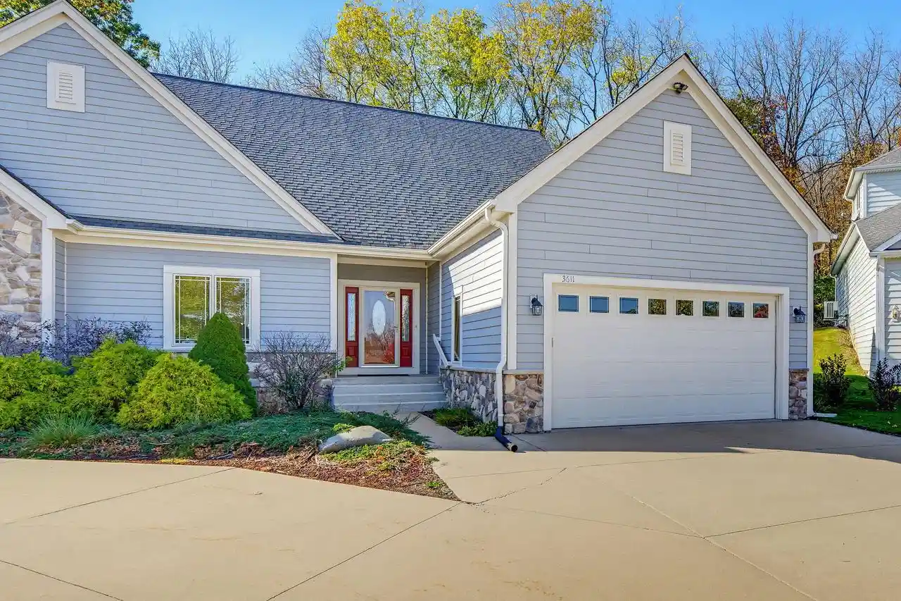 Condo for sale at 3611 Shade Tree Ct, Waukesha, WI 53188 | MLS# 1985885