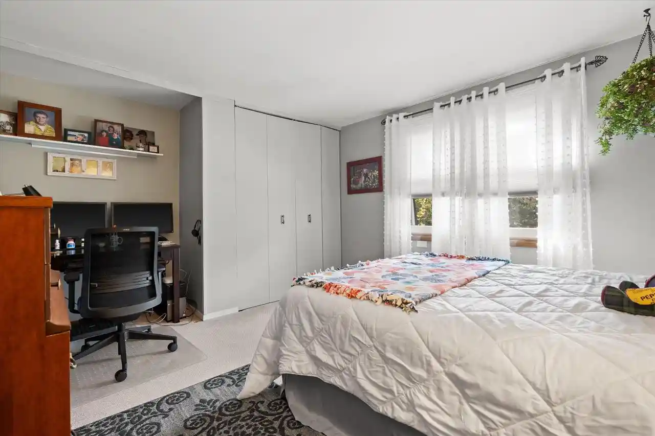 Photo 1 of Condo for sale at 5166 S King Arthurs Ct, Milwaukee, WI 53221 | MLS# 1985900 | Listing updated on 2026-10-27