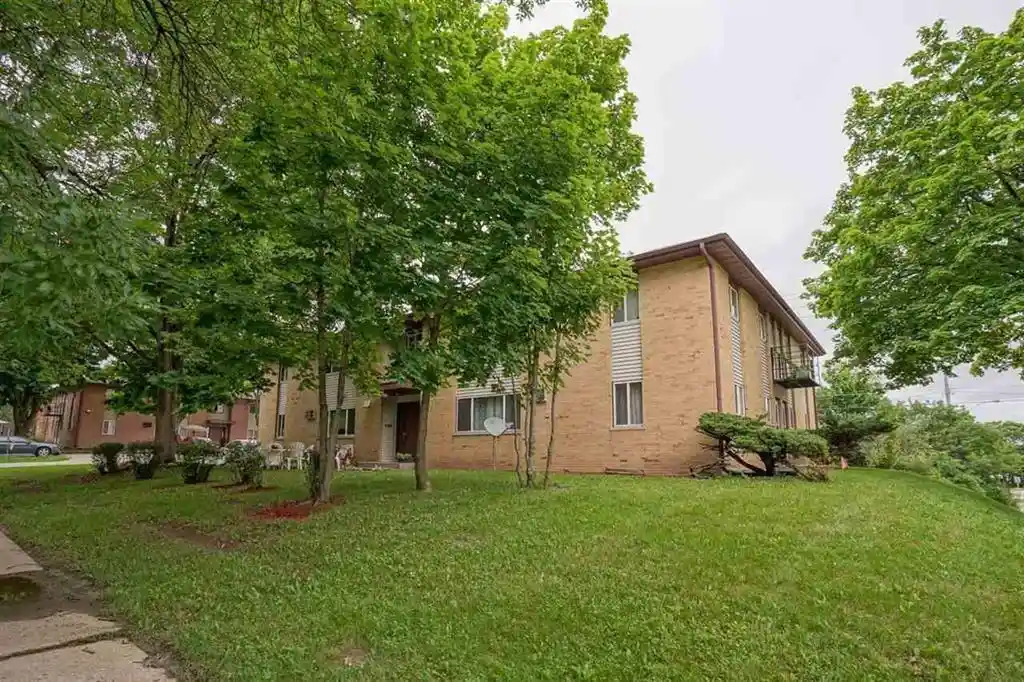 Photo 4 of Condo for sale at 2341 Carling Dr #2, Madison, WI 53711 | MLS# 2035202 | Listing updated on 2026-10-23