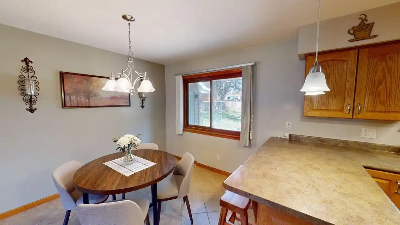 Photo 2 of Single family home for sale at 717 S Sycamore Ave, Marshfield, WI 54449 | MLS# 22605284 | Listing updated on 2026-10-24