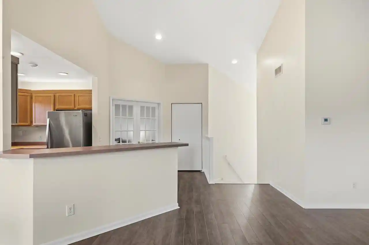 Listing Photo 1 - Condo for sale in building located at 1056 Lakeland Wy, Lake Geneva, WI 53147 - Unit #9-59