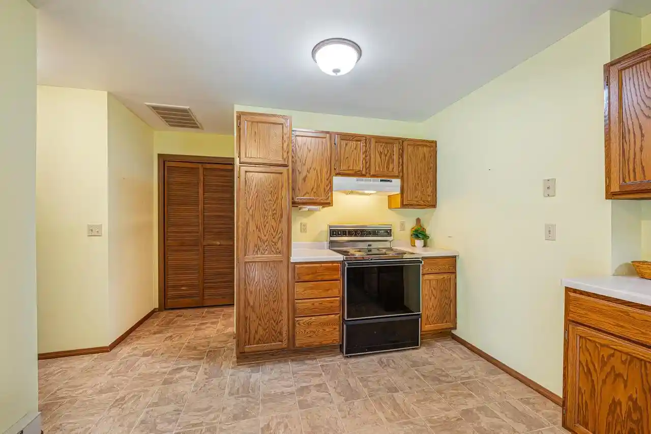 Photo 1 of Condo for sale at 1025 S West Ct #C, Appleton, WI 54915 | MLS# 50334818 | Listing updated on 2026-10-27