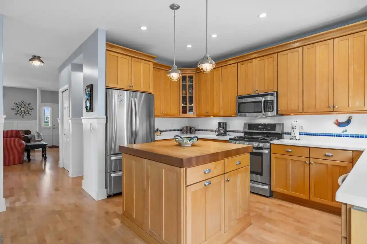 Photo 4 of Condo for sale at 5425 5th Avenue, Kenosha, WI 53140 | MLS# 1985932 | Listing updated on 2026-10-27