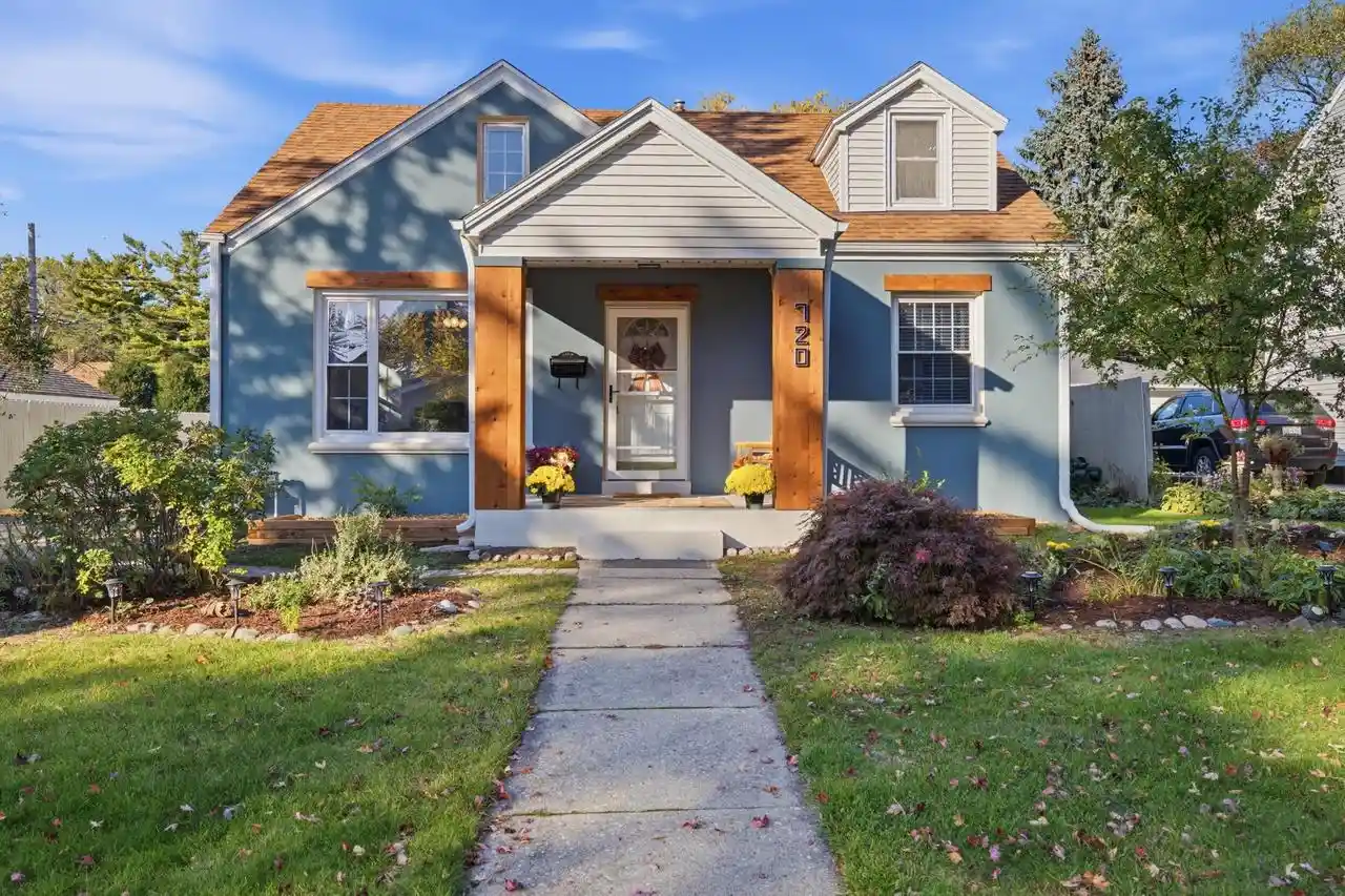 Single family home for sale at 720 Aspen St, South Milwaukee, WI 53172 | MLS# 1985949