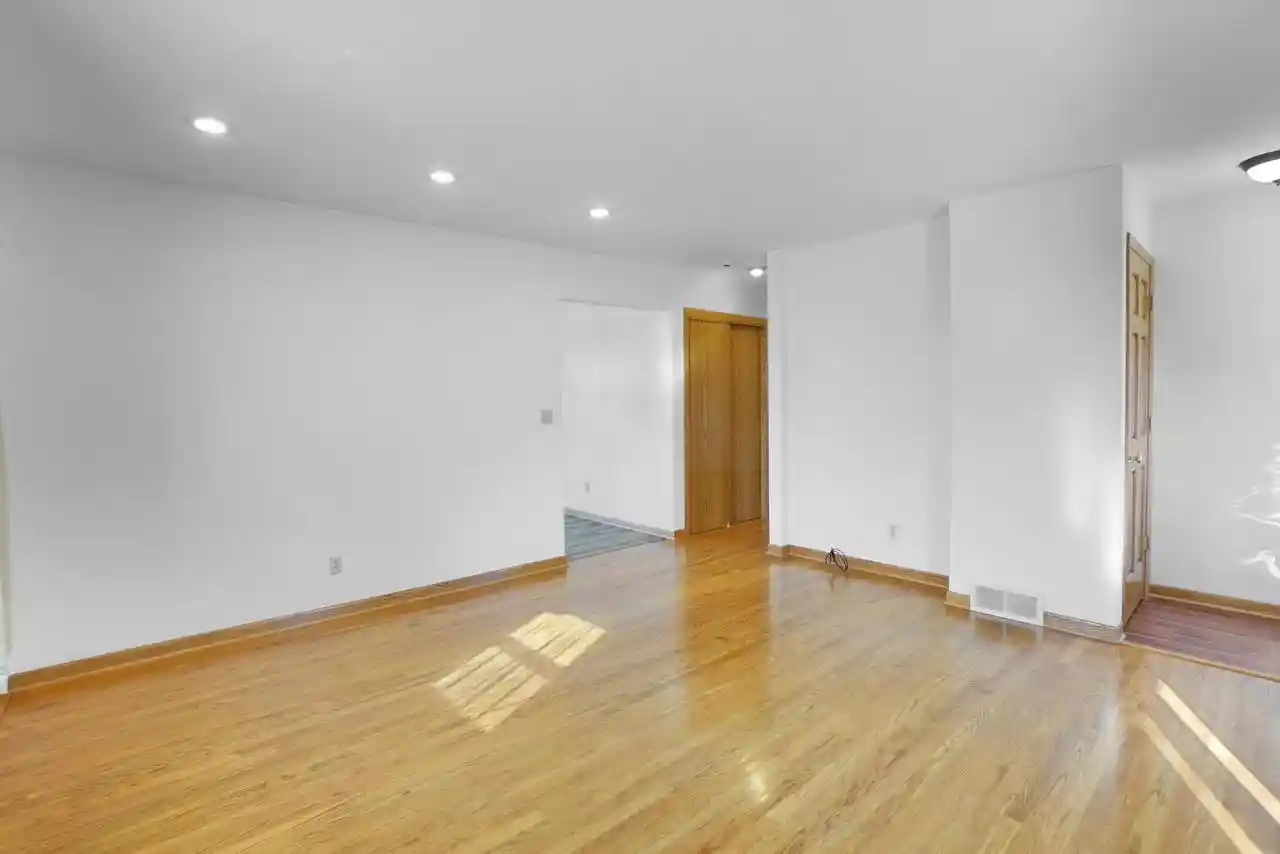Photo 1 of Single family home for sale at 3618 W Parnell Ave, Milwaukee, WI 53221 | MLS# 1985955 | Listing updated on 2026-10-27