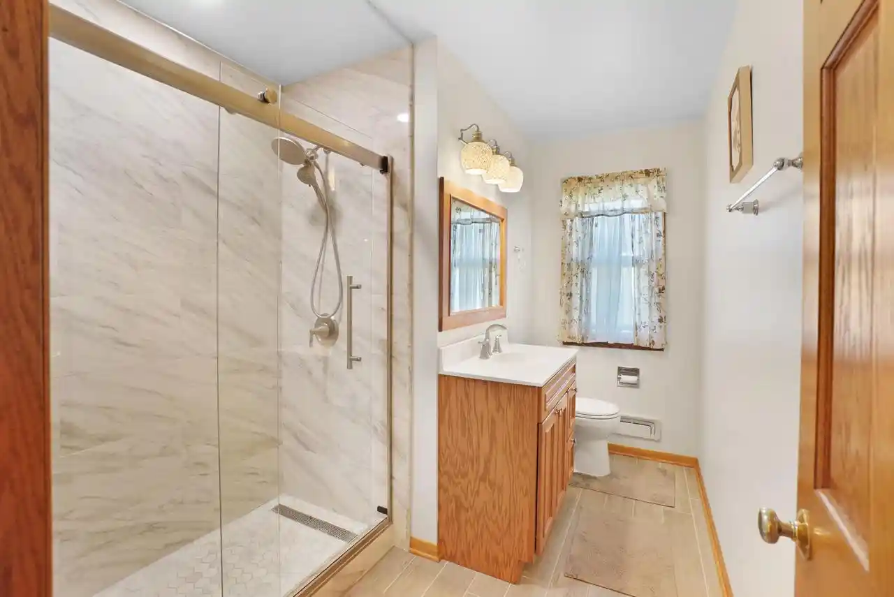 Photo 4 of Single family home for sale at 3618 W Parnell Ave, Milwaukee, WI 53221 | MLS# 1985955 | Listing updated on 2026-10-27