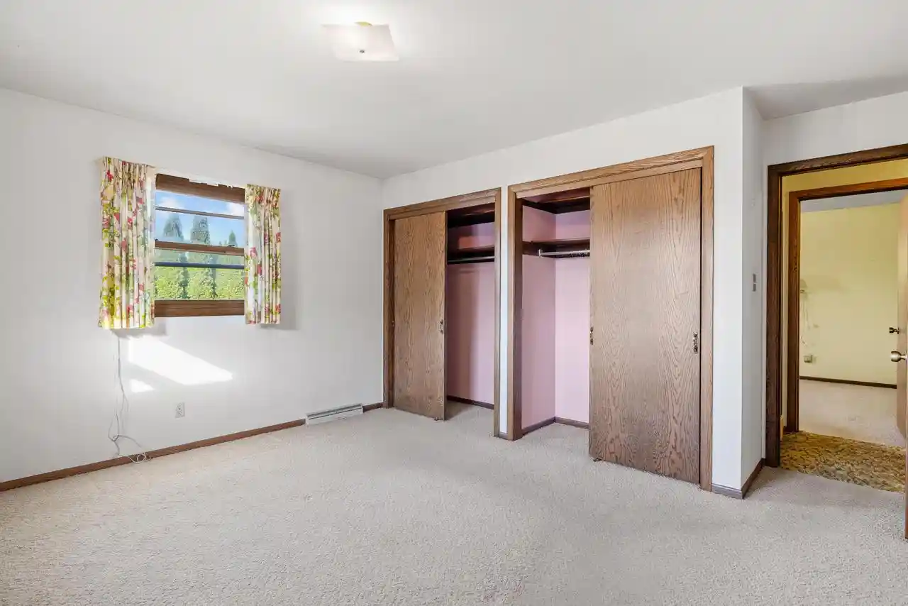 Photo 3 of Single family home for sale at 1716 S 26th Street, Sheboygan, WI 53081 | MLS# 1985959 | Listing updated on 2026-10-24