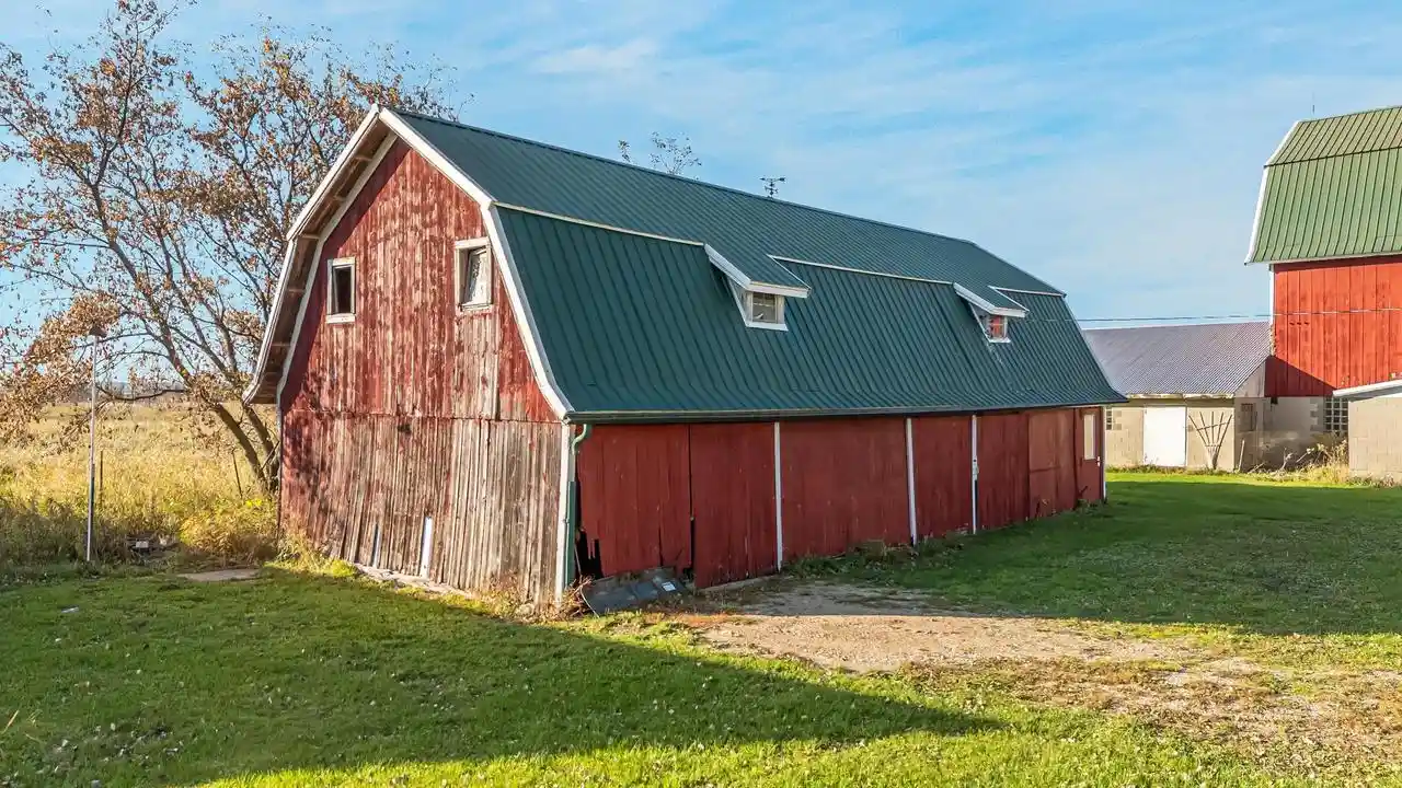 Photo 4 of Single family home for sale at N2805 33rd Lane, Berlin, WI 54923 | MLS# 50334784 | Listing updated on 2026-10-23