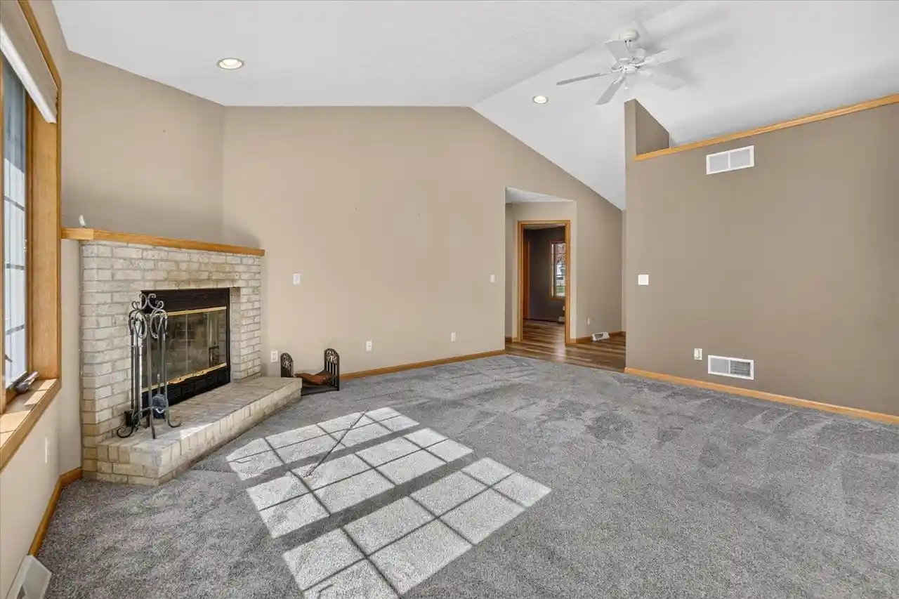 Photo 1 of Single family home for sale at 3928 Windwood Dr, Janesville, WI 53546 | MLS# 2035229 | Listing updated on 2026-10-23
