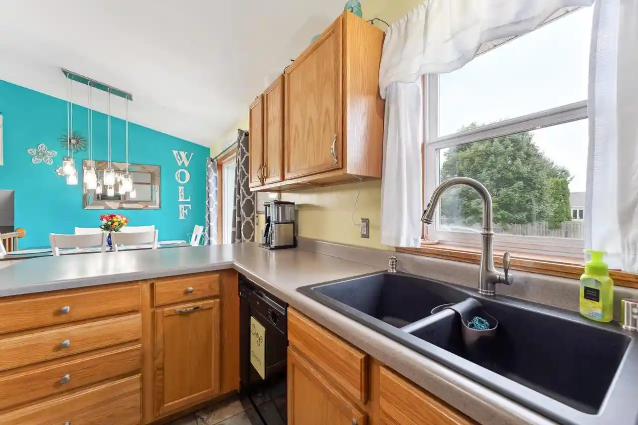 Photo 4 of Single family home for sale at 1011 Eagle Ln, Poynette, WI 53955 | MLS# 2035232 | Listing updated on 2026-10-23
