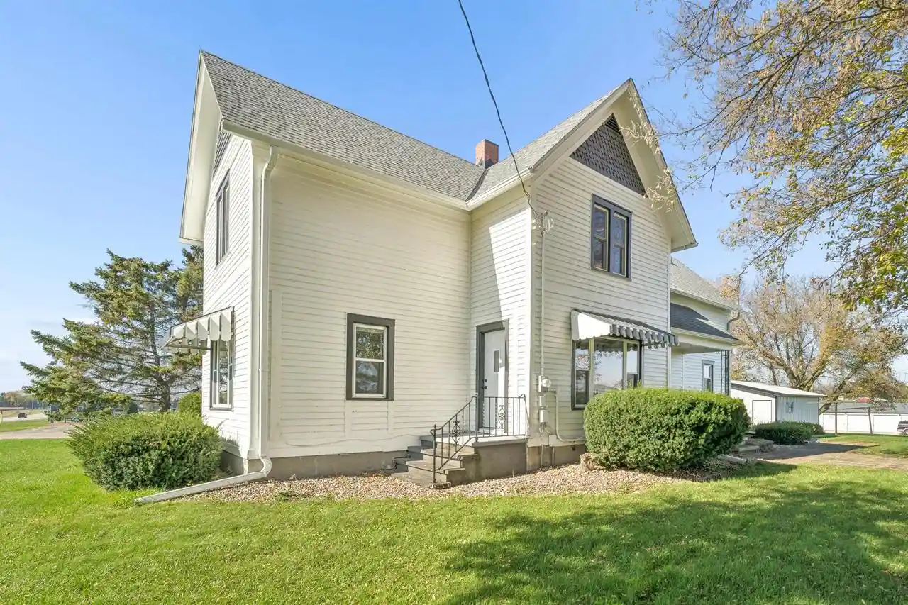 Photo 1 of Single family home for sale at W6946 Wisconsin Ave, Greenville, WI 54942 | MLS# 50334838 | Listing updated on 2026-10-25