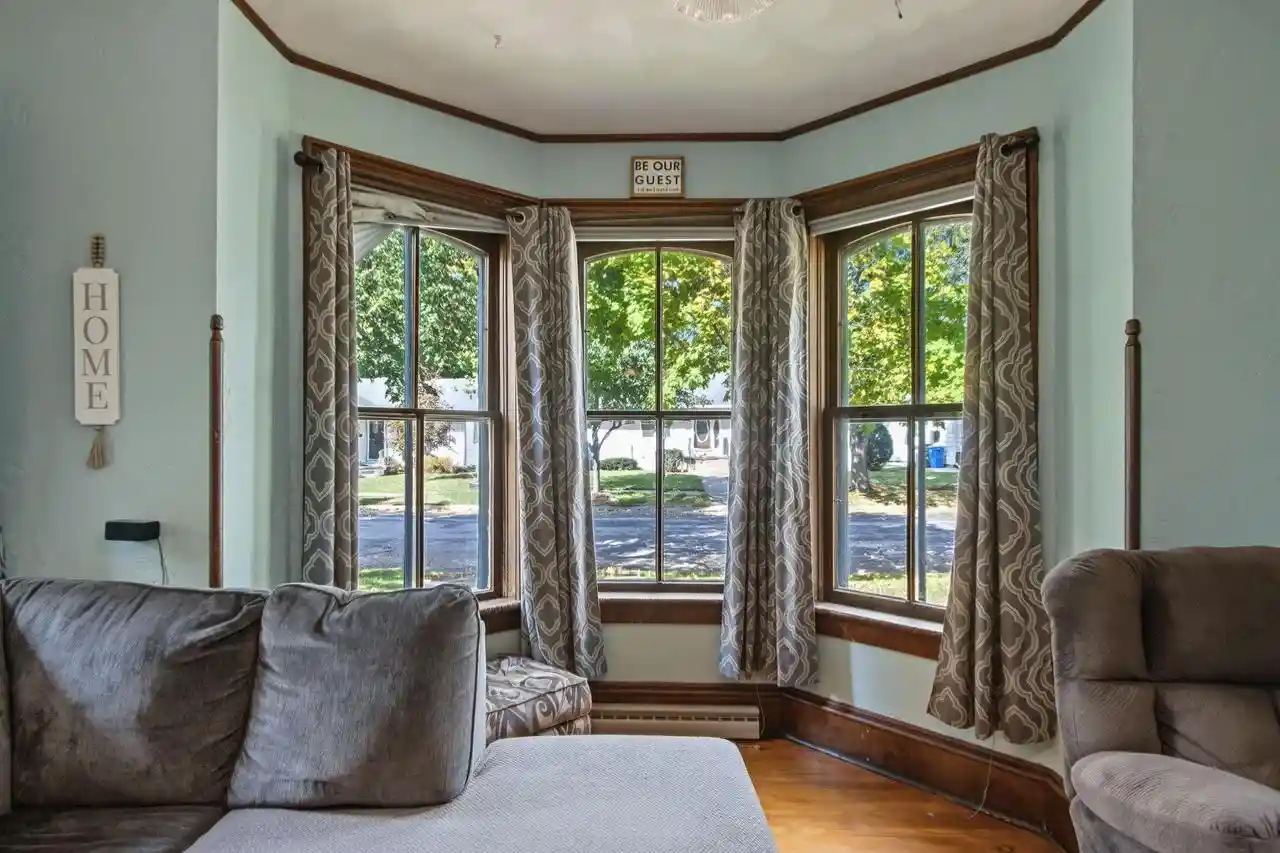 Photo 1 of Single family home for sale at 222 E Franklin St, Portage, WI 53901 | MLS# 2035234 | Listing updated on 2026-10-23