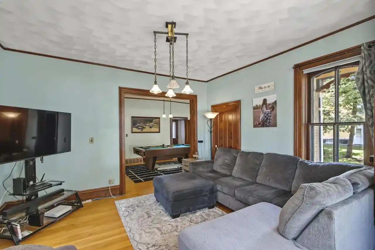 Photo 3 of Single family home for sale at 222 E Franklin St, Portage, WI 53901 | MLS# 2035234 | Listing updated on 2026-10-23