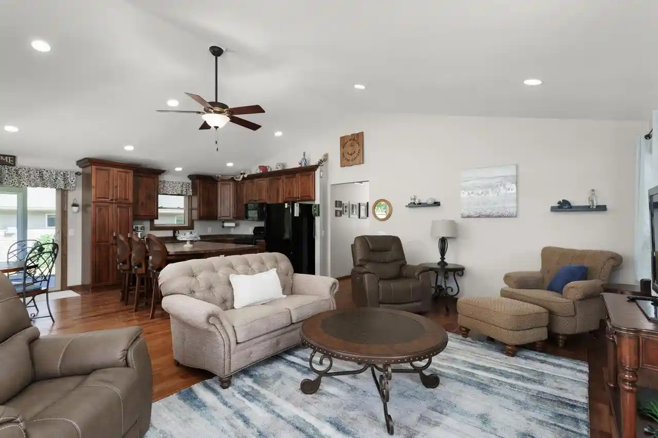 Photo 3 of Single family home for sale at 262 E Front St, Markesan, WI 53946 | MLS# 2035241 | Listing updated on 2026-10-23