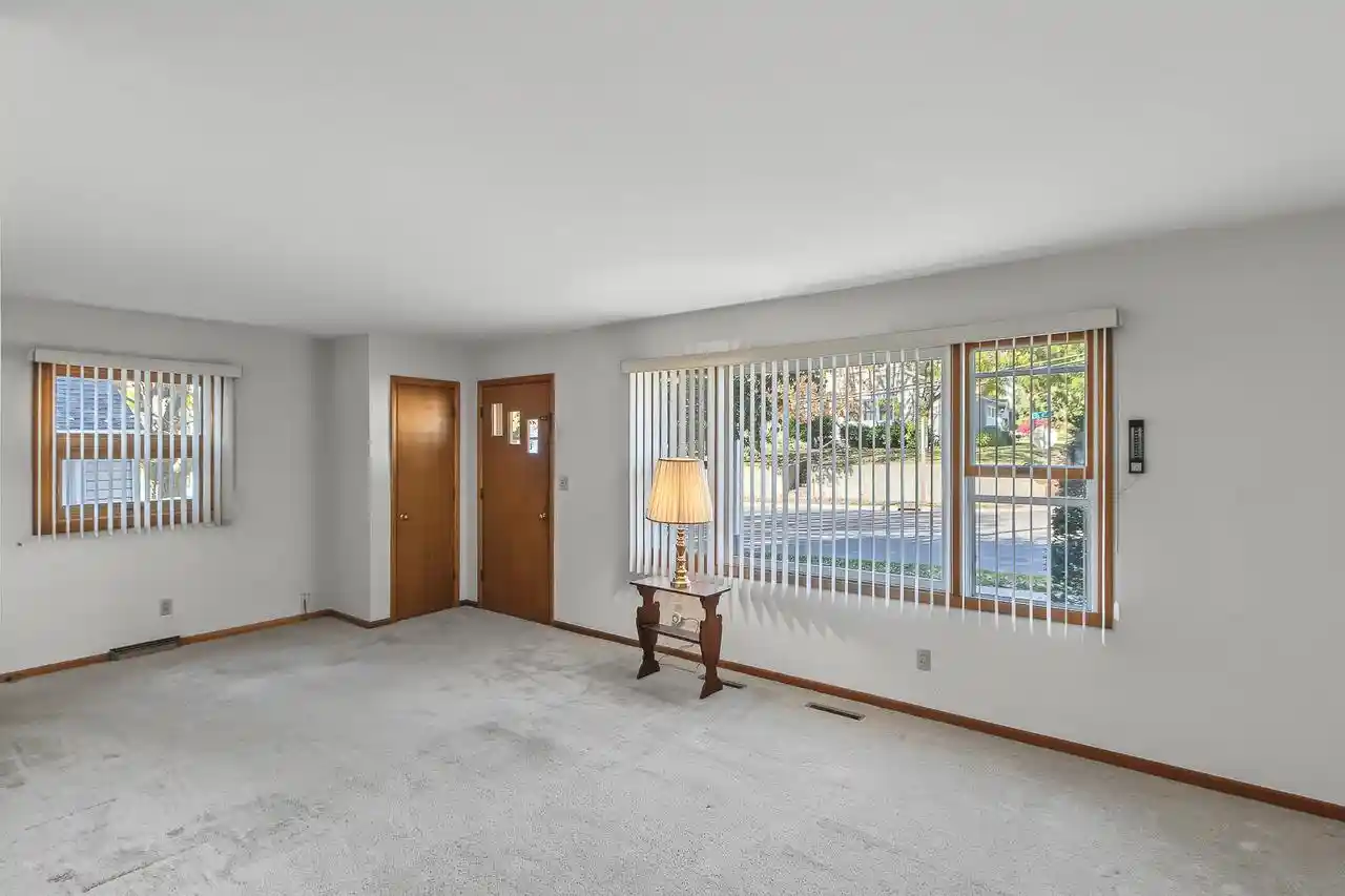 Photo 3 of Single family home for sale at 722 8th Street, Baraboo, WI 53913 | MLS# 2035245 | Listing updated on 2026-10-26