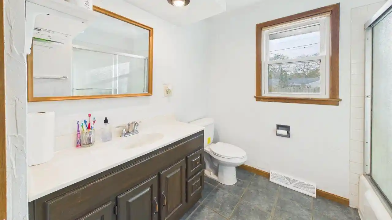 Photo 3 of Single family home for sale at 619 S Christine St, Appleton, WI 54915 | MLS# 50334843 | Listing updated on 2026-10-26
