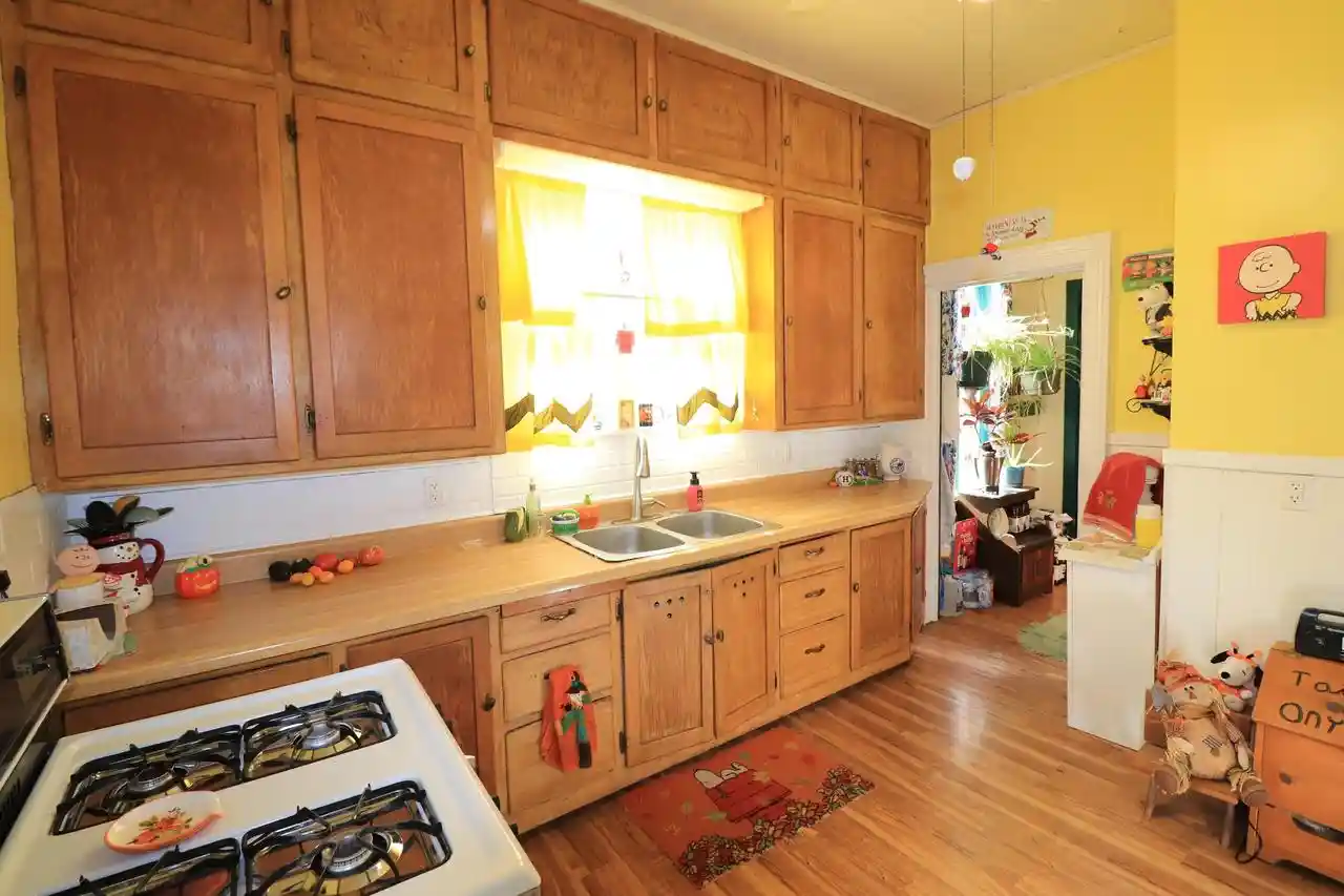 Photo 3 of Single family home for sale at 337 Madison St, Janesville, WI 53548 | MLS# 2035259 | Listing updated on 2026-10-23