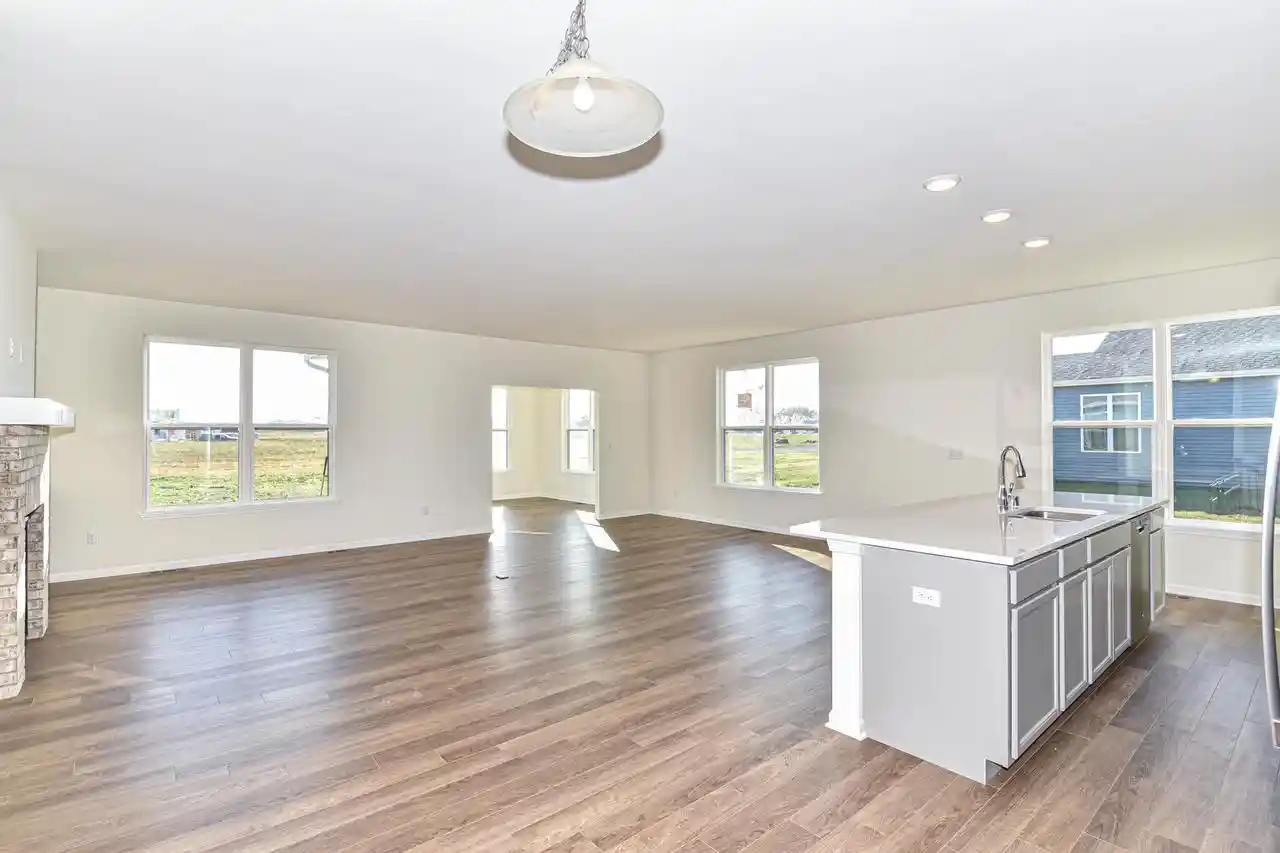 Photo 4 of Single family home for sale at 407 Manchester Dr, Williams Bay, WI 53191 | MLS# 1986004 | Listing updated on 2026-10-23