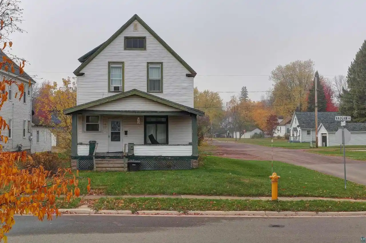 Photo 2 of Single family home for sale at 801 Vaughn Ave, Ashland, WI 54806 | MLS# 6128637 | Listing updated on 2026-10-23