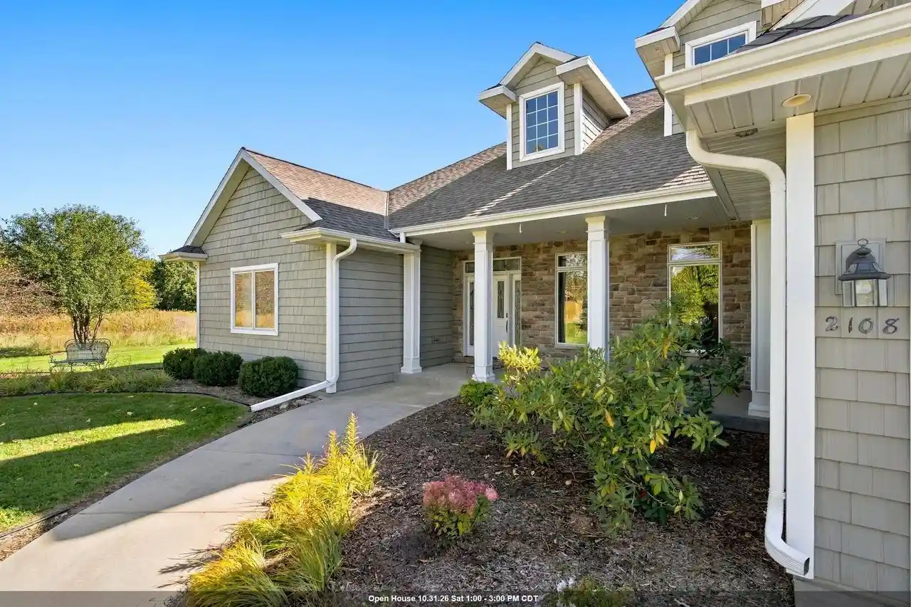 Single family home for sale at 2108 Fox Fld Ct, De Pere, WI 54115 | MLS# 50334866 | Listing updated on 2026-10-30